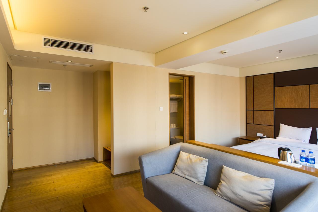 Ji Hotel Jiayuguan Pedestrian Street ภายนอก รูปภาพ